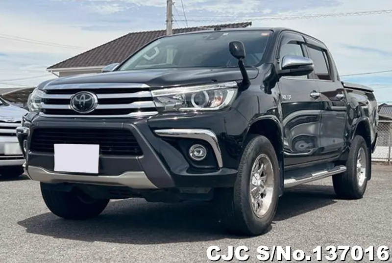 Toyota Hilux in Black for Sale Image 2