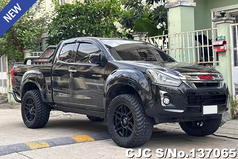 Isuzu D-Max in Black for Sale Image 0