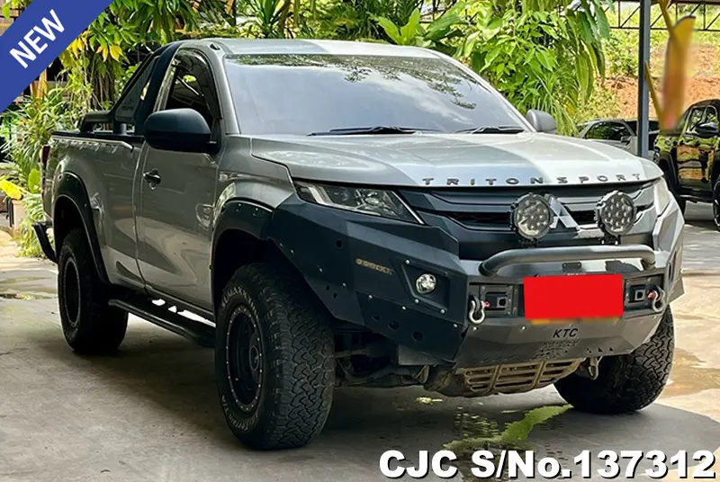Mitsubishi Triton in Gray for Sale Image 0