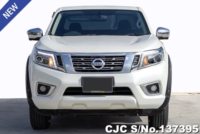 Nissan Navara in White for Sale Image 4