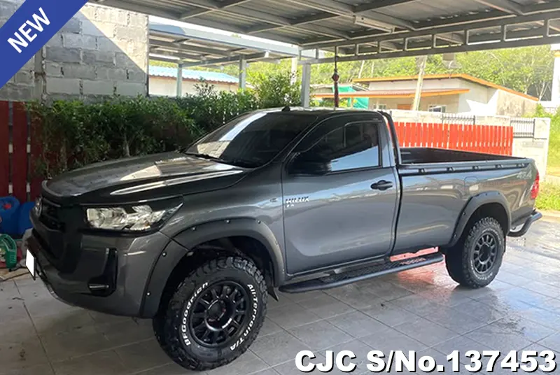 Toyota Hilux in Gray for Sale Image 0