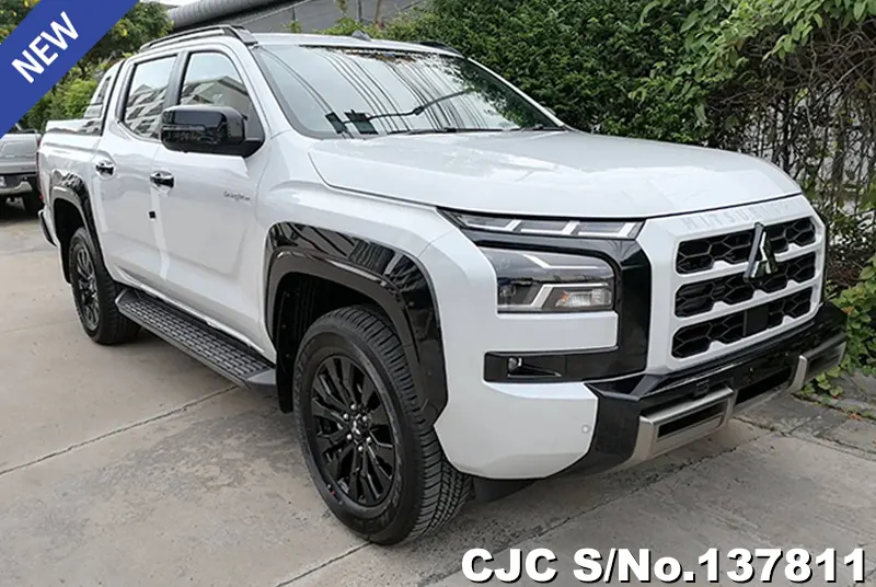 Mitsubishi Triton in White Diamond for Sale Image 0