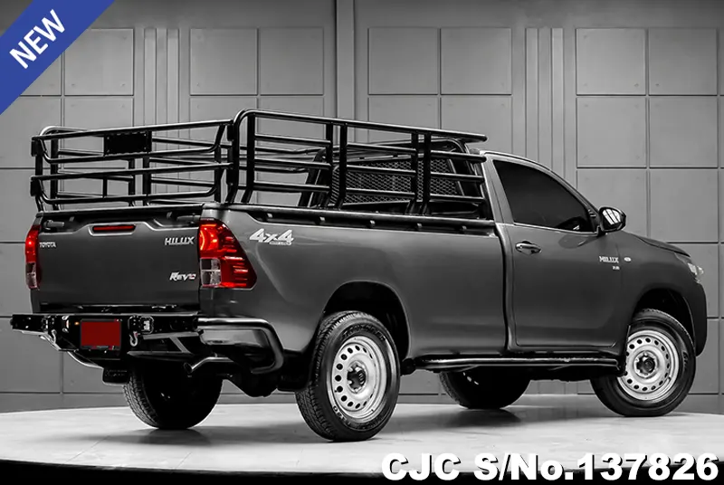 Toyota Hilux in Gray for Sale Image 2