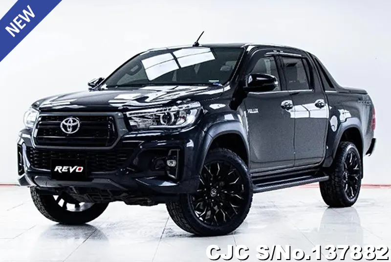 Toyota Hilux in Black for Sale Image 2