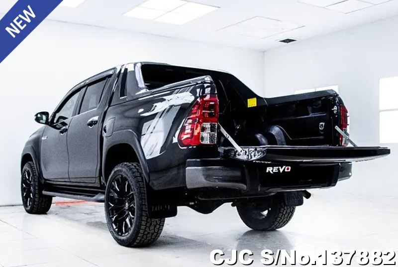 Toyota Hilux in Black for Sale Image 5
