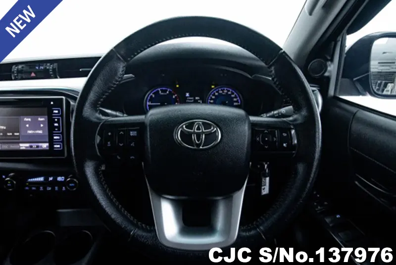 Toyota Hilux in Black for Sale Image 7