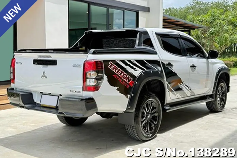 Mitsubishi Triton in White for Sale Image 2