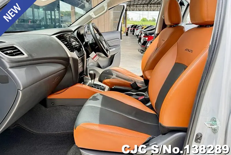 Mitsubishi Triton in White for Sale Image 9