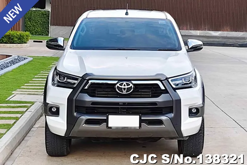 Toyota Hilux in White for Sale Image 2