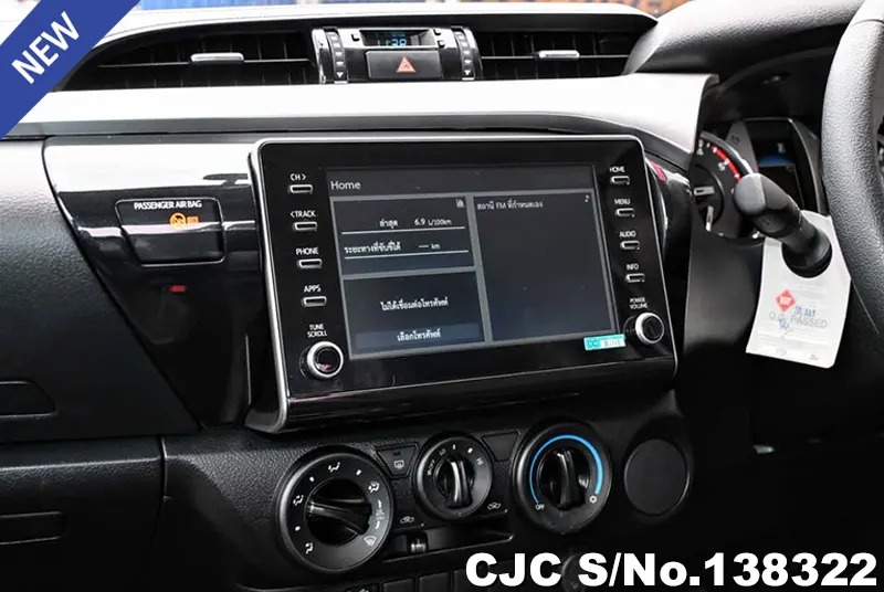 Toyota Hilux in Gray for Sale Image 9