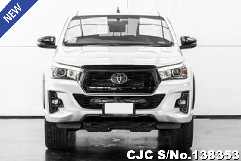 Toyota Hilux in White for Sale Image 4