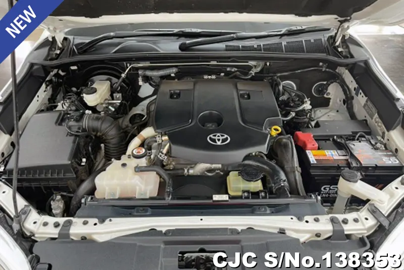 Toyota Hilux in White for Sale Image 11