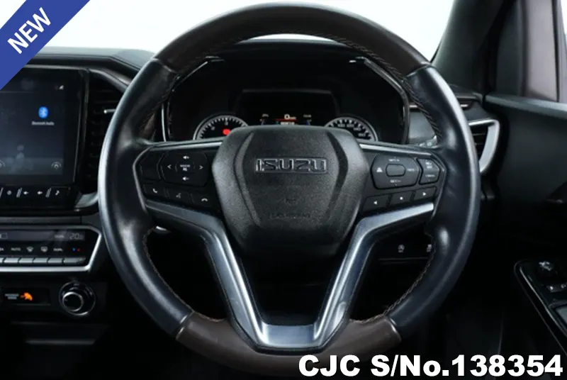 Isuzu D-Max in White for Sale Image 10